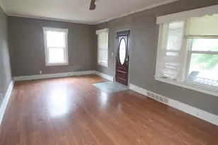 219 N Chicago Ave, Rockford, IL 61107 - Photo 4