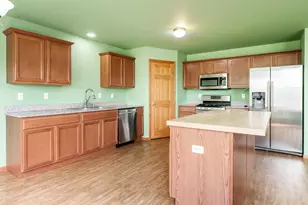 622 Ashleigh Ln, Roscoe, IL 61073 - Photo 12