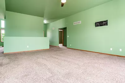 622 Ashleigh Lane, Roscoe, IL 61073 - Photo 8