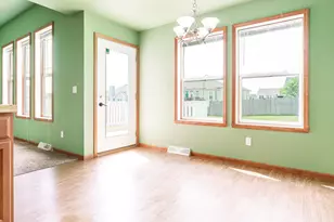 622 Ashleigh Ln, Roscoe, IL 61073 - Photo 16