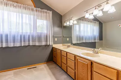 6320 Old Hunters Run, Rockford, IL 61114 - Photo 34