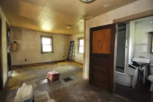 211 S Sterling St St, Streator, IL 61364 - Photo 4