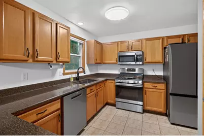 5902 Legacy Lane, South Beloit, IL 61080 - Photo 8
