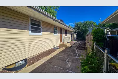 2203 Wilmette Drive, Rockford, IL 61108 - Photo 2