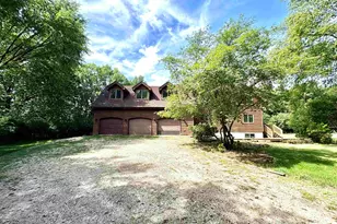 821 Bernal Ct, Spring Valley, IL 61362 - Photo 2