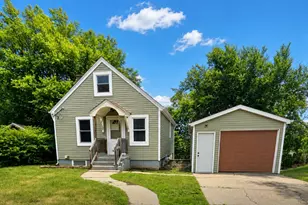 1651 6th St, Beloit, IL 53511 - Photo 1