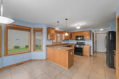 11697 Deacon Drive, Rockton, IL 61072 - Photo 8