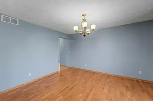 11697 Deacon Dr, Rockton, IL 61072 - Photo 6
