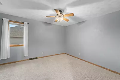11697 Deacon Drive, Rockton, IL 61072 - Photo 12