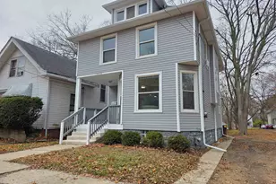 1030 N Winnebago, Rockford, IL 61103 - Photo 2