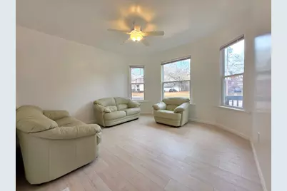 1030 N Winnebago, Rockford, IL 61103 - Photo 4