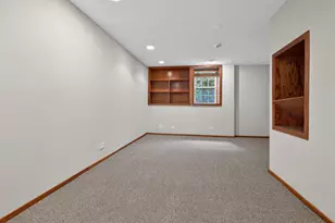 513 Pembroke SW Rd, Poplar Grove, IL 61065 - Photo 22