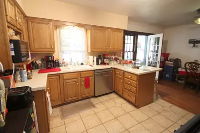 2218 Benderwirt Avenue, Rockford, IL 61103 - Photo 10