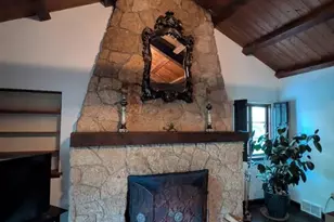 521 Cedar Creek Rd, Freeport, IL 61032 - Photo 8