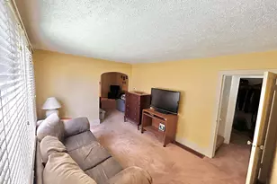126 E 6th St, Pecatonica, IL 61063 - Photo 12