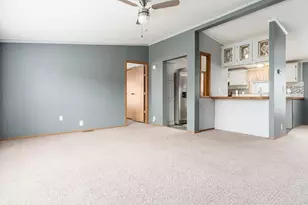 2231 Blossom Ln, Belvidere, IL 61008 - Photo 10