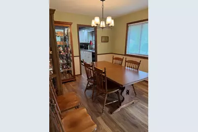 714 Quail Ridge Drive, Freeport, IL 61032 - Photo 6