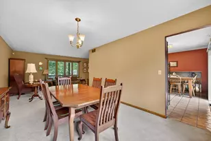 2802 English, Rockford, IL 61114 - Photo 6