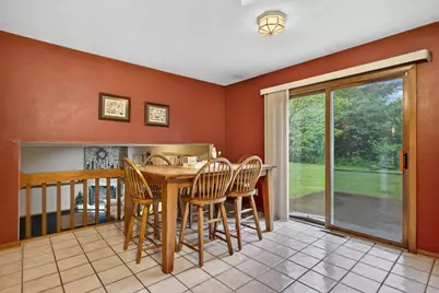 2802 English, Rockford, IL 61114 - Photo 8