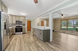 6231 Linden Ln, La Grange, IL 60525 - Photo 6
