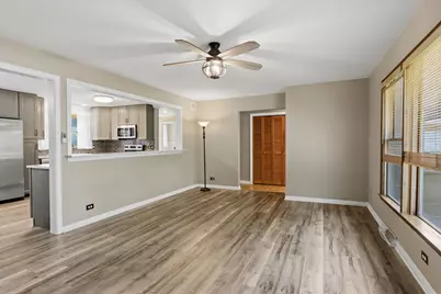 6231 Linden Lane, La Grange, IL 60525 - Photo 2