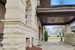 836 W Stephenson St, Freeport, IL 61032 - Photo 2