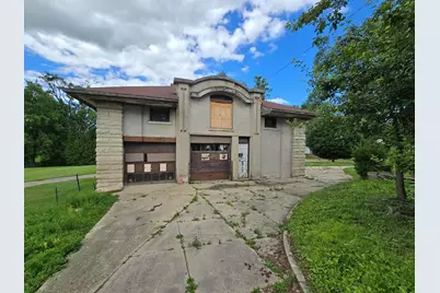 836 W Stephenson Street, Freeport, IL 61032 - Photo 4