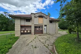 836 W Stephenson St, Freeport, IL 61032 - Photo 4