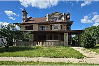836 W Stephenson Street, Freeport, IL 61032 - Photo 2