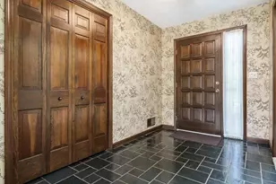 1610 Shaw Woods Dr, Rockford, IL 61107 - Photo 4