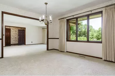 1610 Shaw Woods Drive, Rockford, IL 61107 - Photo 8