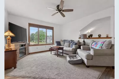 11202 Downing Lane, Roscoe, IL 61073 - Photo 4