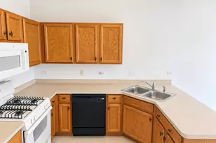 6582 Kristines Way, South Beloit, IL 61080 - Photo 12