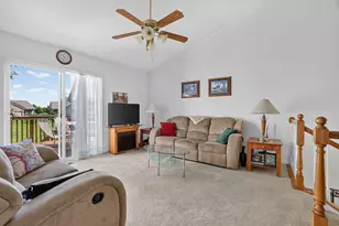6582 Kristines Way, South Beloit, IL 61080 - Photo 8