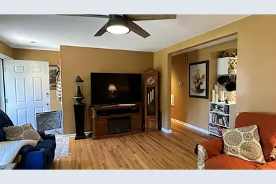 4612 Newcastle Roads, Rockford, IL 61108 - Photo 6
