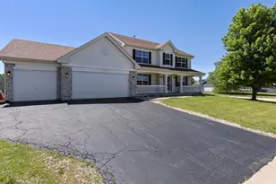 9127 Leicester Way, Roscoe, IL 61073 - Photo 2