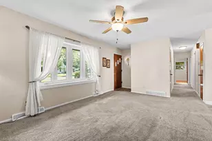 5008 Carol Ct, Rockford, IL 61108 - Photo 6
