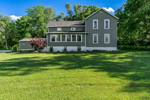 8321 Blomberg Rd, Cherry Valley, IL 61016 - Photo 4
