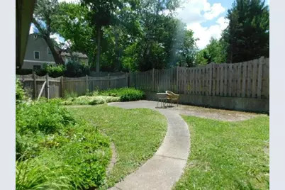 1421 Parkview Avenue, Rockford, IL 61107 - Photo 22