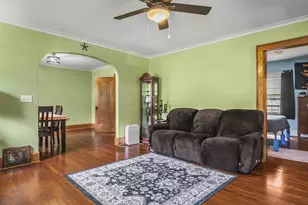 238 Guard St, Rockford, IL 61103 - Photo 8