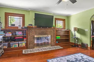 238 Guard St, Rockford, IL 61103 - Photo 6