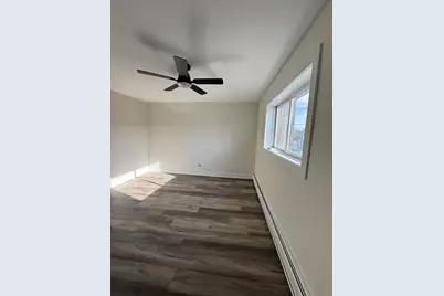 304 W Main Street, Genoa, IL 60135 - Photo 12