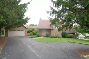 4 Maltby Ct, Galena, IL 61036 - Photo 2