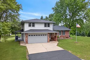 7144 N Crestview Rd, Stillman Valley, IL 61084 - Photo 2