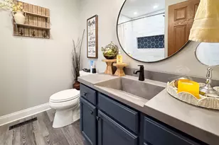 6857 Chandelier Dr, Loves Park, IL 61111 - Photo 20