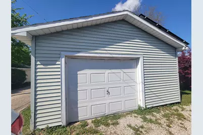 738 11th St, Lasalle, IL 61301 - Photo 2