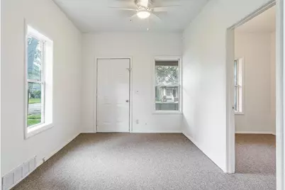 1803 8th Street, Rockford, IL 61104 - Photo 4