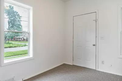 1803 8th Street, Rockford, IL 61104 - Photo 4