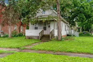 1803 8th St, Rockford, IL 61104 - Photo 2