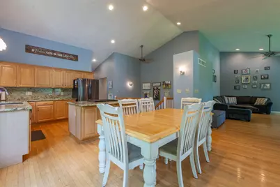 5888 N Charolaise Road, Freeport, IL 61032 - Photo 6